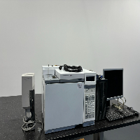 Agilent System 6890N GC image 1